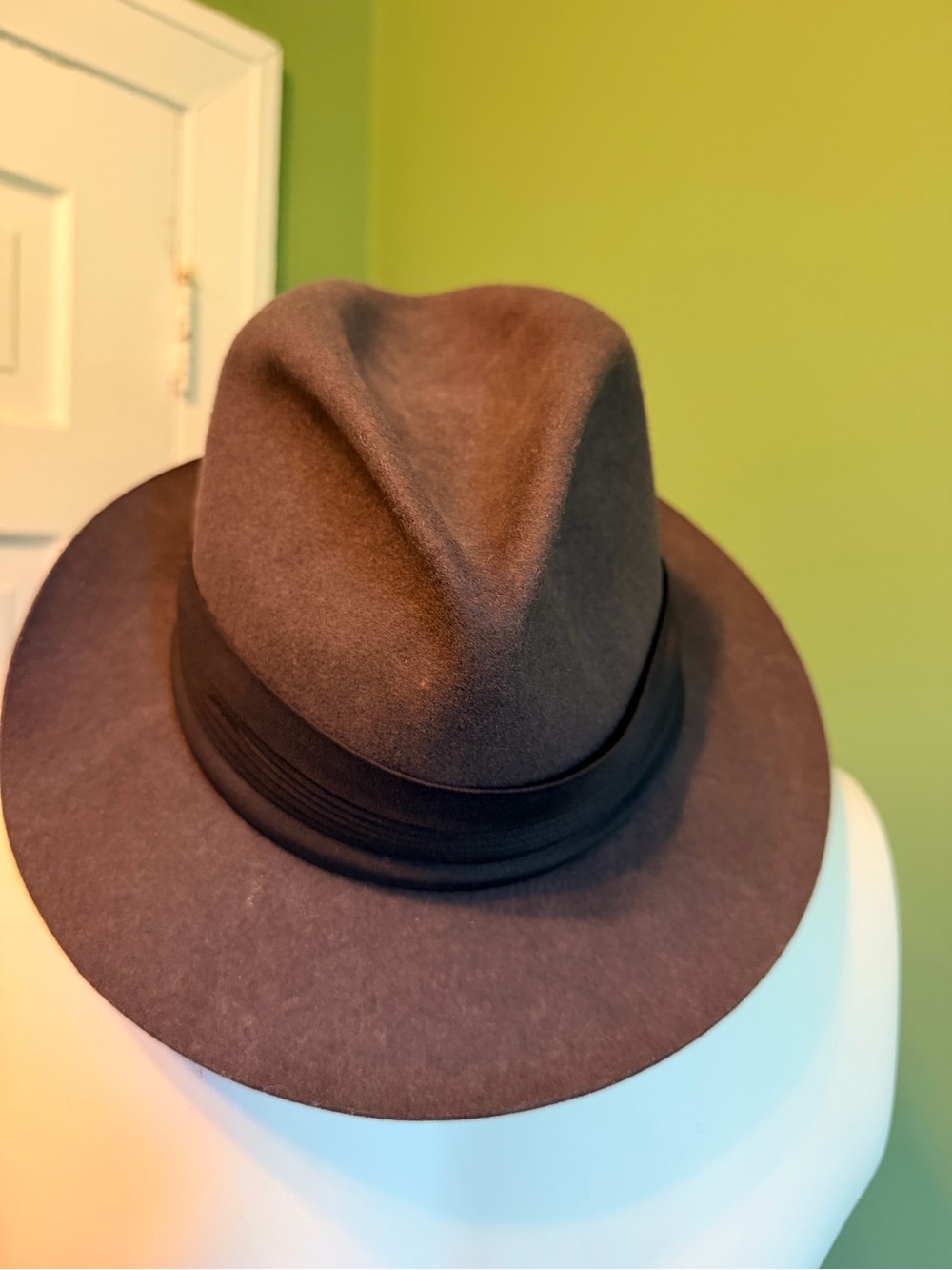 Classic MaGill MFG Brown Men's Wool Fedora Hat with Grosgrain Band- Small